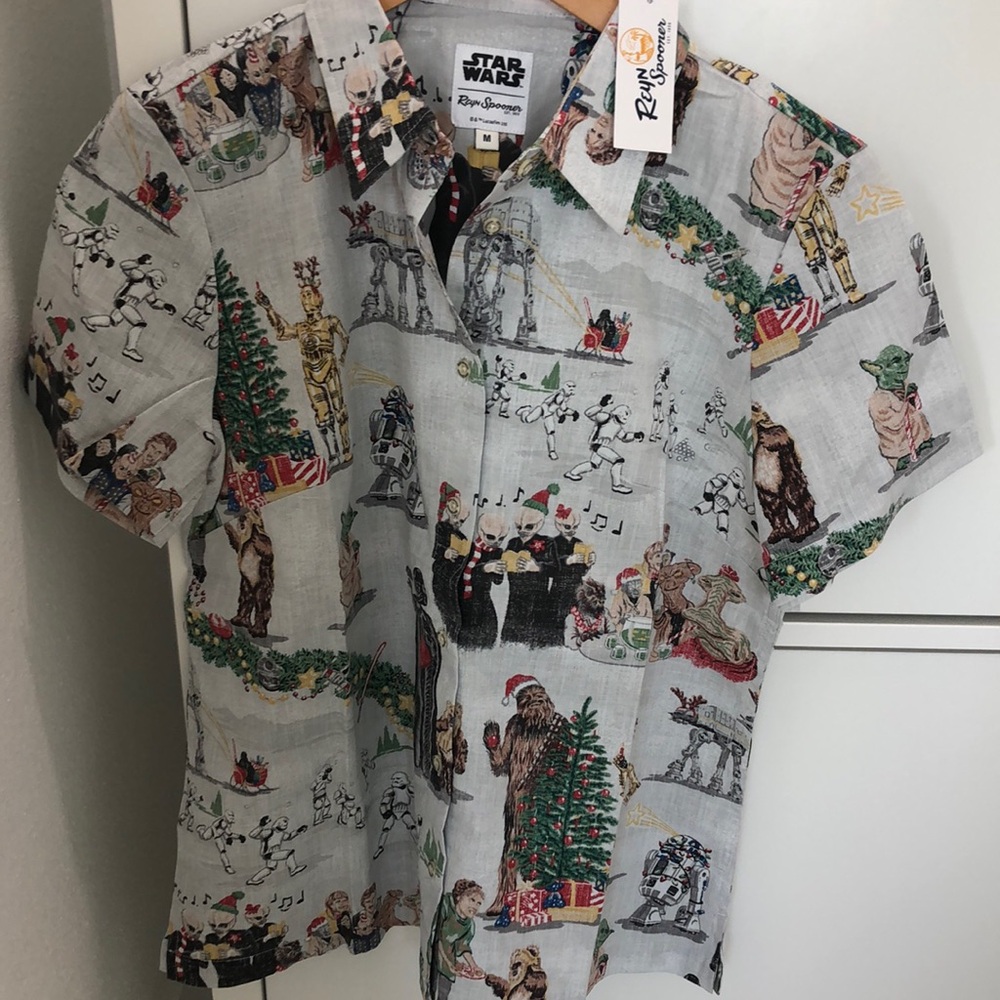 Reyn Spooner limited edition Star Wars collection “A Star Wars Sithmas”
